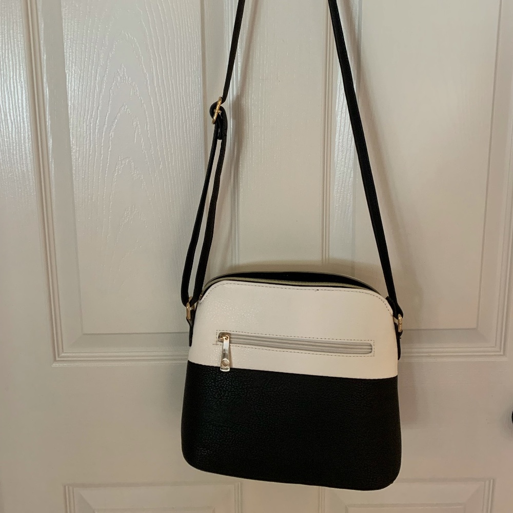 Ladies Purse - Picture 2 of 2